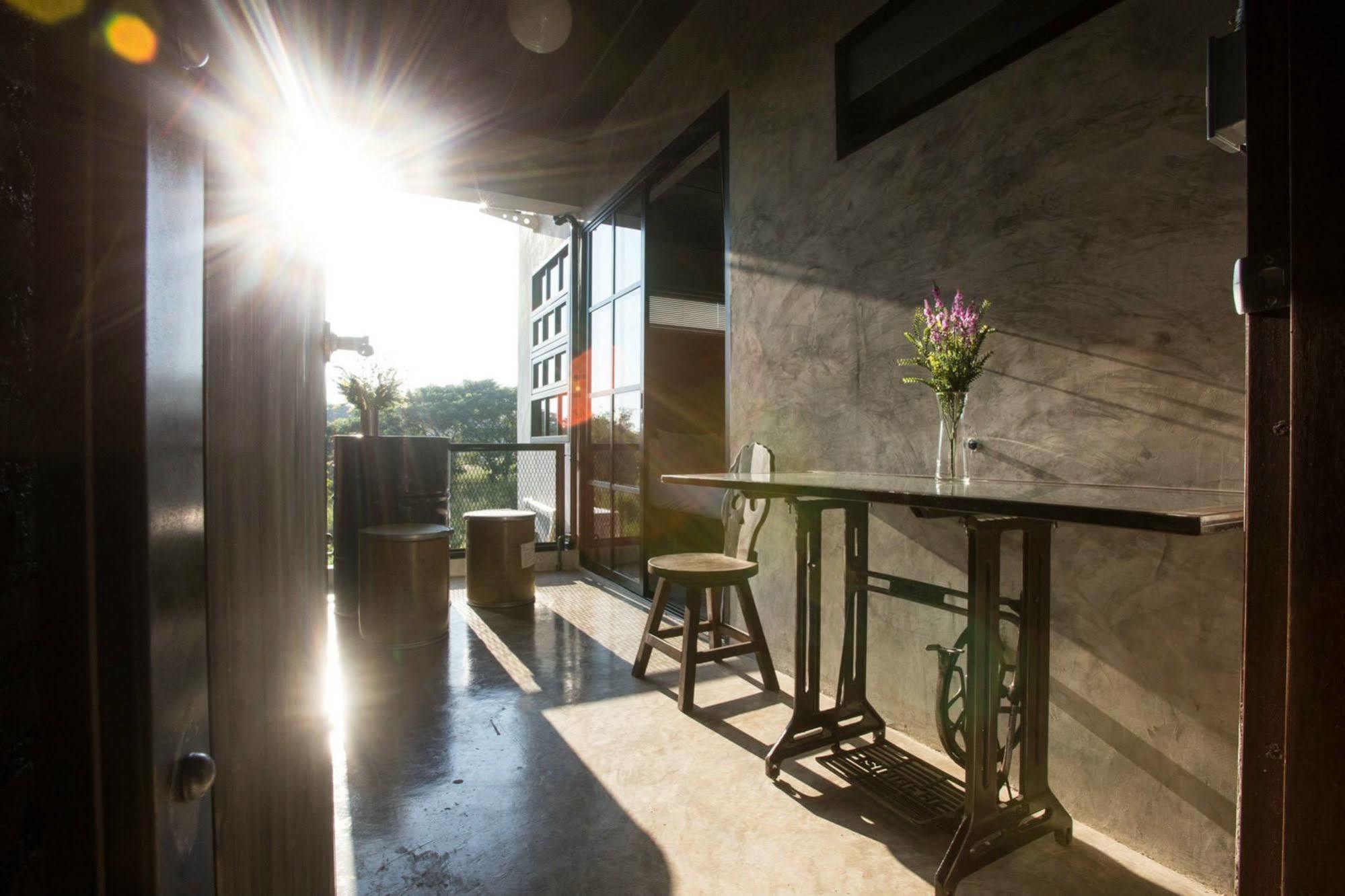 Rumpai Loft Habitat Chiang Mai Zewnętrze zdjęcie